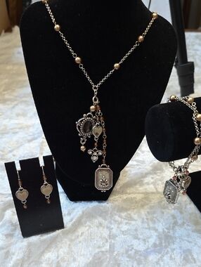 Vintage-retired Brighton Chatelaine Fleur De Lis Set